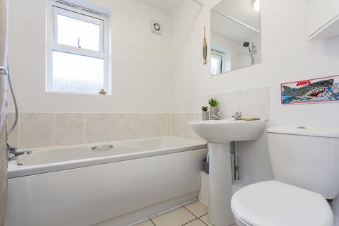1b Culverden Down, Tunbridge Wells, TN4 9SA