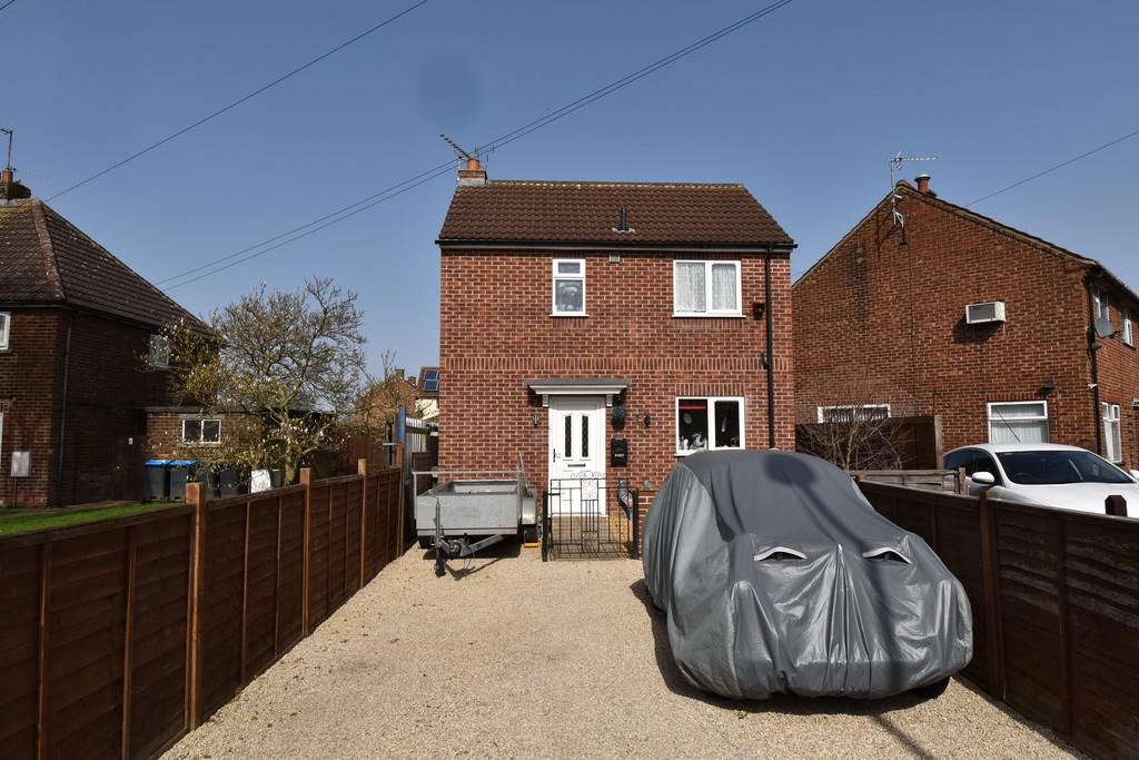 Bullamoor Road, Northallerton 3 bed detached house £190,000