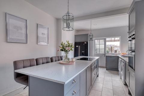 3 Laugherne Road, Worcester, WR2 5LR