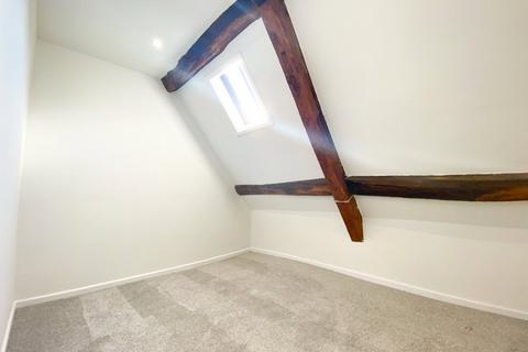 1 bedroom apartment to rent, High Street, Witney, Oxfordshire, OX28