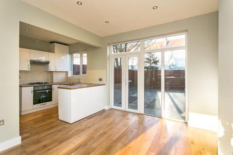 42 Larbert Road, London, SW16 5BJ