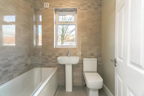 42 Larbert Road, London, SW16 5BJ