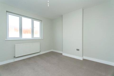 42 Larbert Road, London, SW16 5BJ