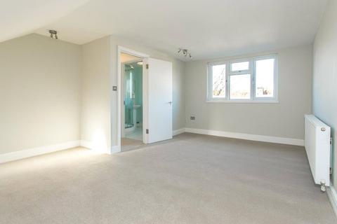 42 Larbert Road, London, SW16 5BJ