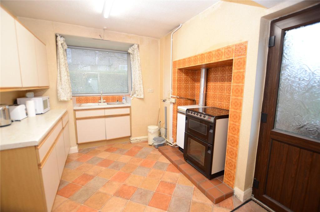 Eastfield Crescent, Woodlesford, Leeds 3 bed detached house £199,995