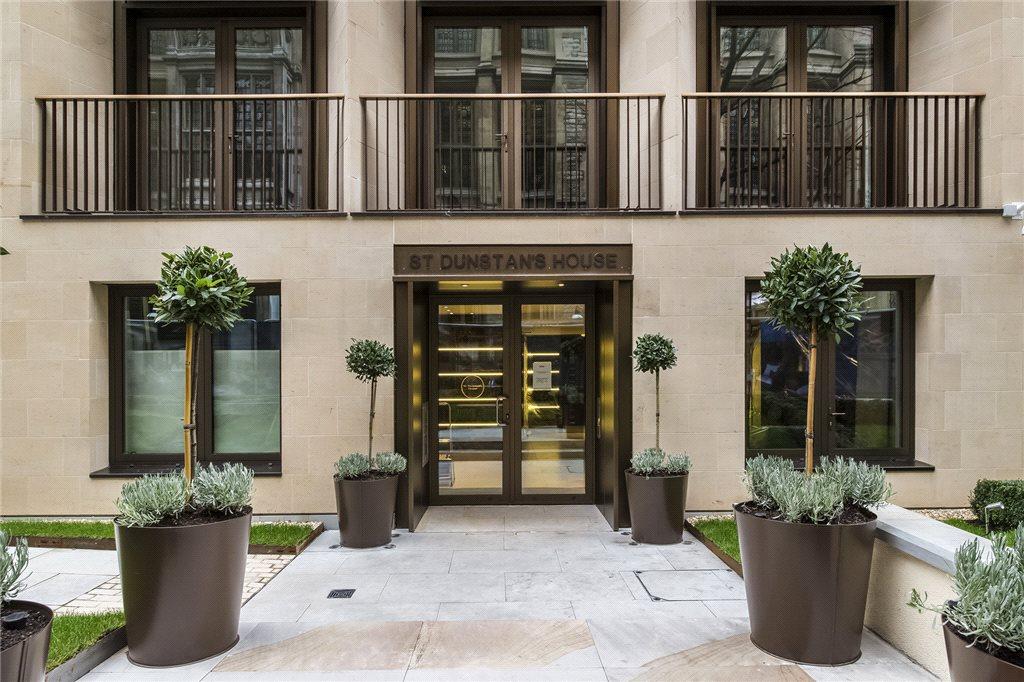 St Dunstans Court