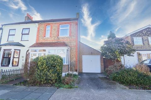 31 Forest Road, Romford, RM7 8DU