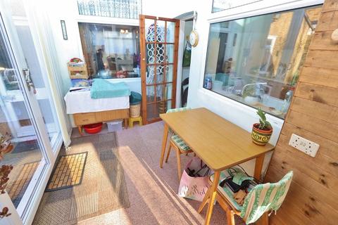 31 Forest Road, Romford, RM7 8DU