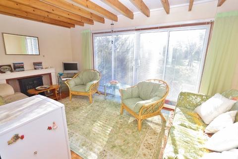 31 Forest Road, Romford, RM7 8DU