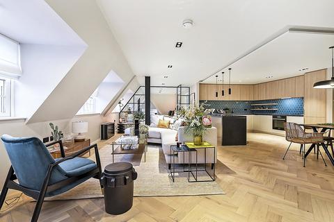 2 bedroom penthouse to rent, Floral Street, WC2E