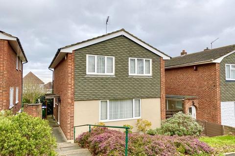 2 Alton Close, Bexley, DA5 3QJ