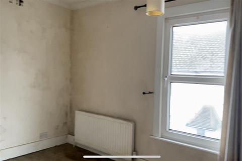 47 Hill House Road, Dartford, DA2 6HG