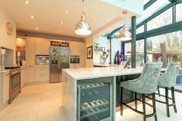 Dining Kitchen Area
