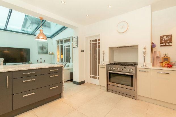 Kitchen Area 3