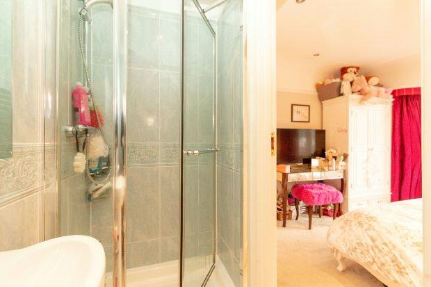 En Suite Shower Room