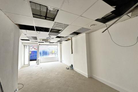 Shop to rent, Horn Lane, Acton