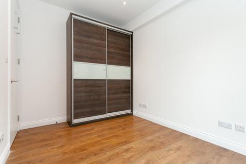 2 bedroom apartment to rent, Kingsland Road, London, E8