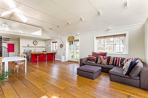 Dove House Midhurst Road, Petersfield, GU31 5AT