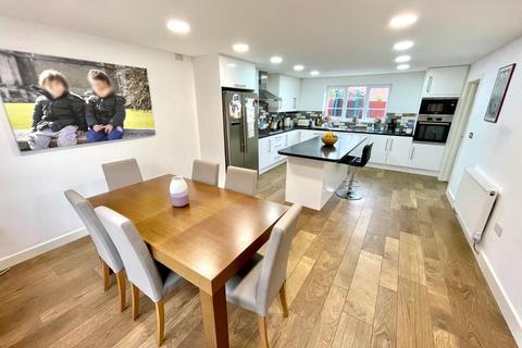 22 Harefield, Grange Park, Northampton, NN4 5DQ