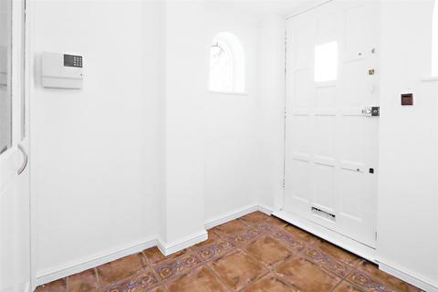 374a Bedonwell Road, Belvedere, DA17 5PE