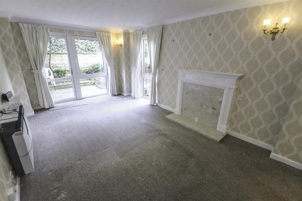 Court, Stamford 1 bed apartment £90,000