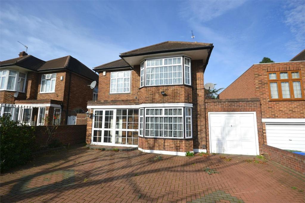 Sudbury Court Drive, Harrow 4 bed detached house £2,600 pcm (£600 pw)