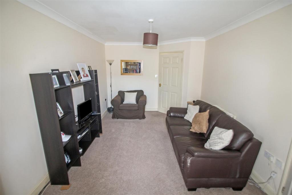 Cottage Walk, Sydenham, Leamington Spa 2 bed terraced house £97,500