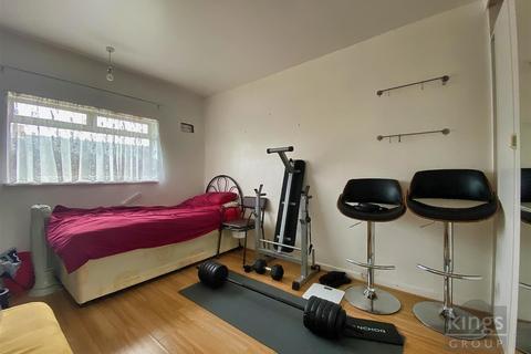 66 Rendlesham Road, Enfield, EN2 0TZ