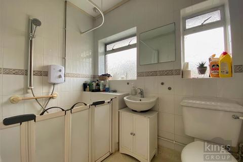 66 Rendlesham Road, Enfield, EN2 0TZ
