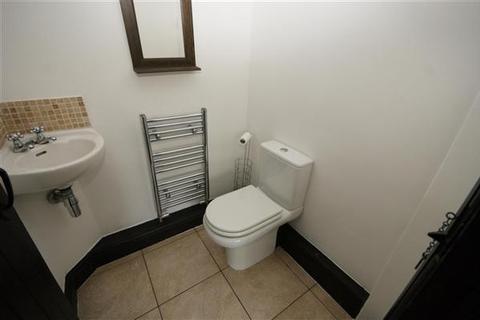 2b Bracken Road, Brighouse, HD6 2HW
