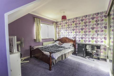 6 Cherrybrook, Southend-on-sea, SS1 3QZ