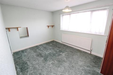 131 Hunter Drive, Bletchley, Milton Keynes, MK2 3NG