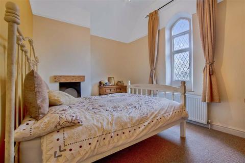 Cemetery Lodge Upgate, Louth, LN11 9QW