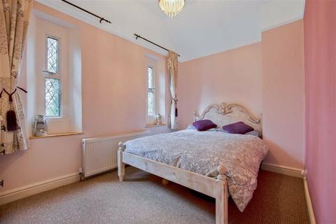 Cemetery Lodge Upgate, Louth, LN11 9QW