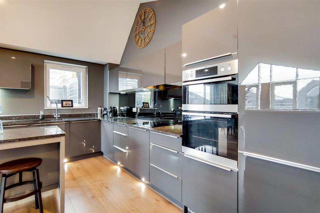 8 Kitchen-Reception-2.jpg