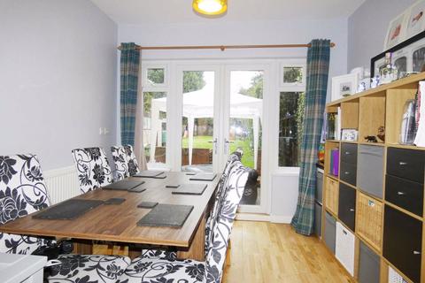27 Corby Park, North Ferriby, HU14 3AX