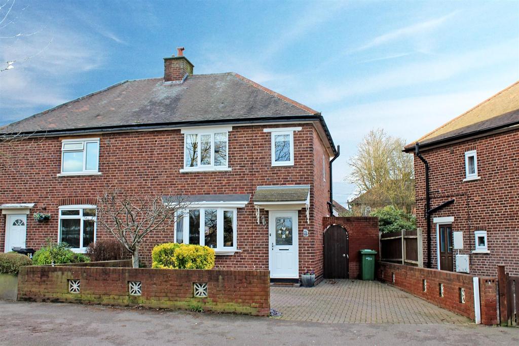Rene Road, Tamworth 3 bed semidetached house £200,000
