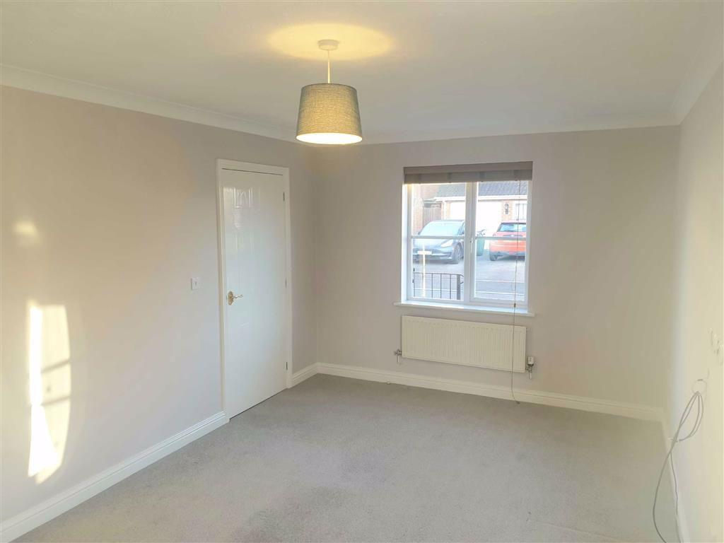 Shearers Drive, Spalding 3 bed detached house £850 pcm (£196 pw)