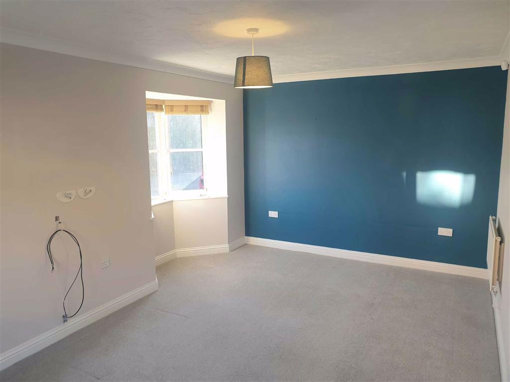 Shearers Drive, Spalding 3 bed detached house £850 pcm (£196 pw)