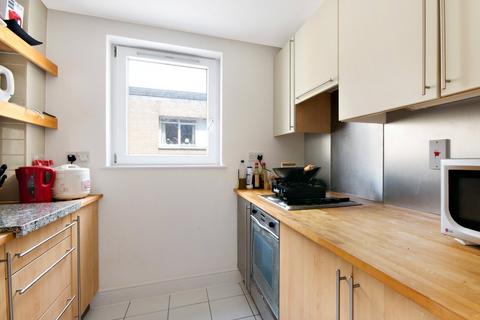 1 bedroom apartment to rent, Jefferson Building, Millennium Harbour, E14