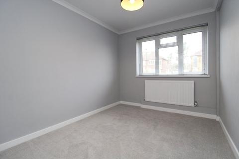 51 Oak Way, Feltham, TW14 8AT