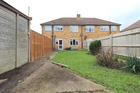51 Oak Way, Feltham, TW14 8AT