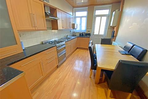 25 Pemberton Drive, Bradford, BD7 1RA