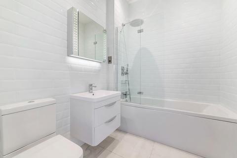 1 bedroom flat to rent, Camberwell Station Road, London