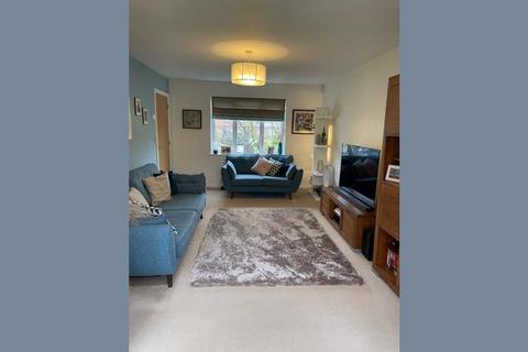 8 Alvingham Avenue, Oldham, OL8 1RA