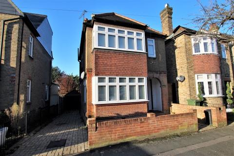 84 Princes Road, Romford, RM1 2SP