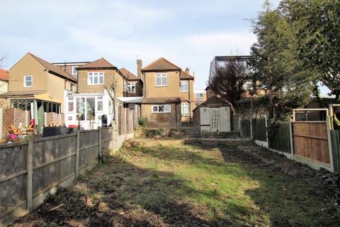 84 Princes Road, Romford, RM1 2SP