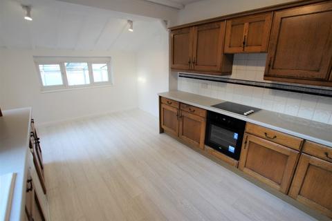 84 Princes Road, Romford, RM1 2SP