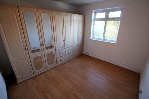 84 Princes Road, Romford, RM1 2SP