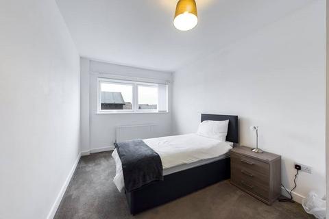 2 bedroom apartment to rent, Sovereign Way, Tonbridge, TN9